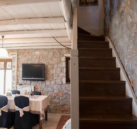 Luxury Stonehouse Verga Holiday home