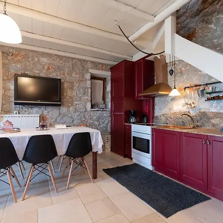 Luxury Stonehouse Verga Каламата