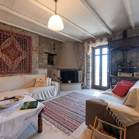 Luxury Stonehouse Verga Дом отдыха Каламата
