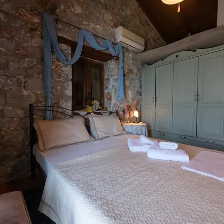 Luxury Stonehouse Verga *