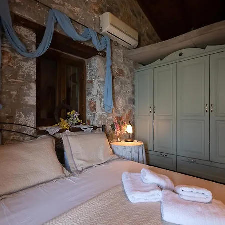 Luxury Stonehouse Verga Holiday home